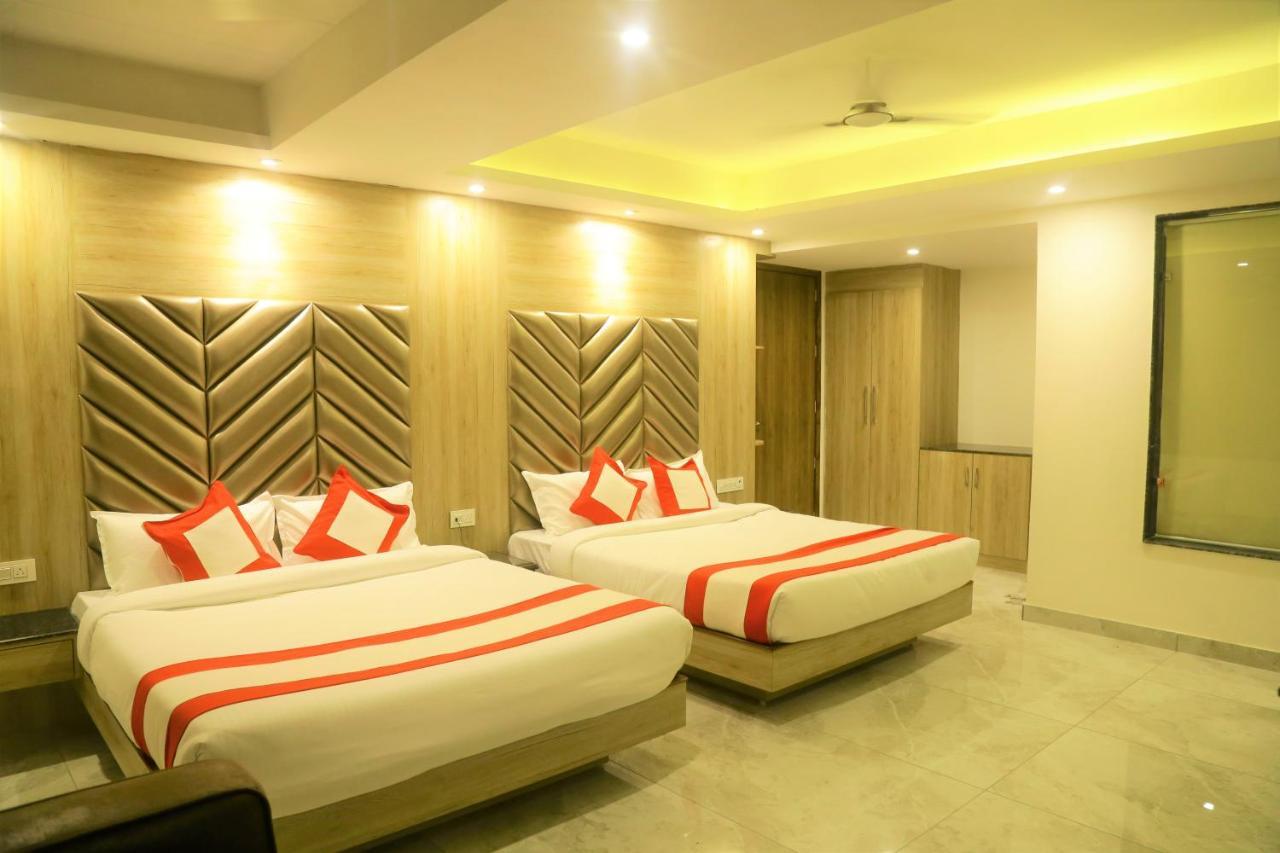 The Eleganza Hotel Jhajra Luaran gambar
