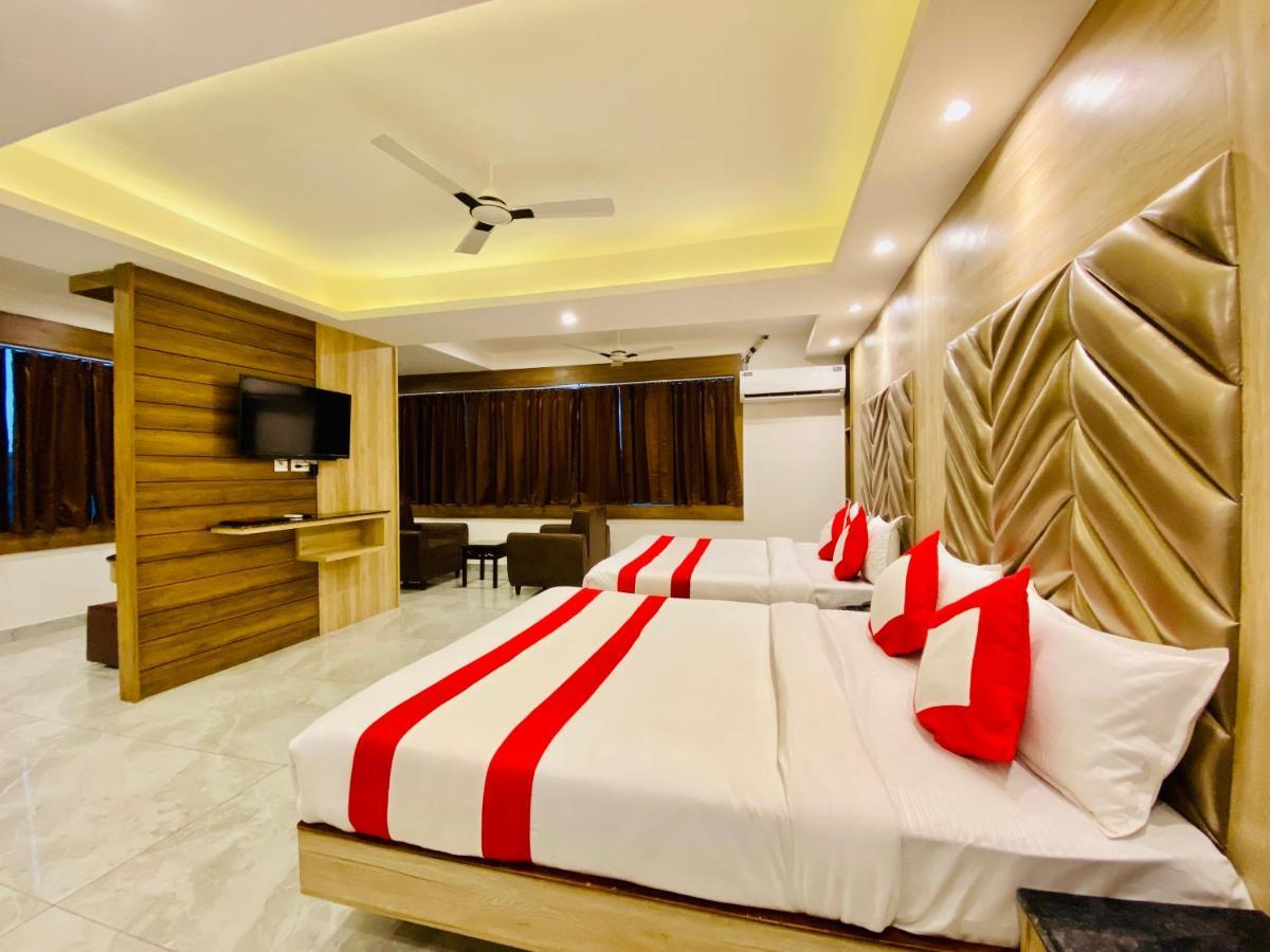 The Eleganza Hotel Jhajra Luaran gambar